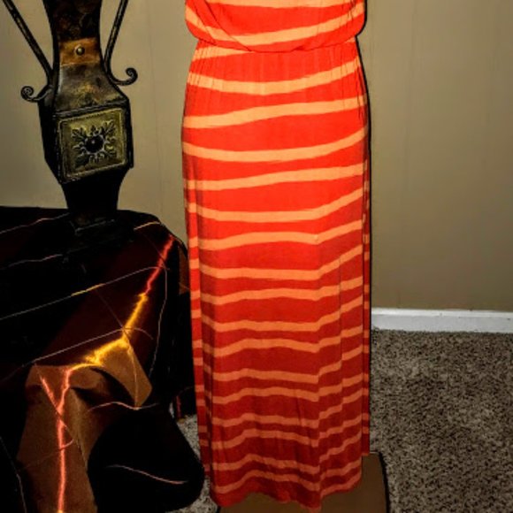 ❌SOLD❌GAP Maxi Dress - Picture 3 of 4